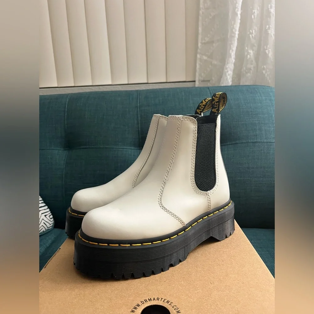 Platform Chelsea Docs - Picture 2 of 5